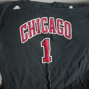 Derrick Rose Bulls shirt
